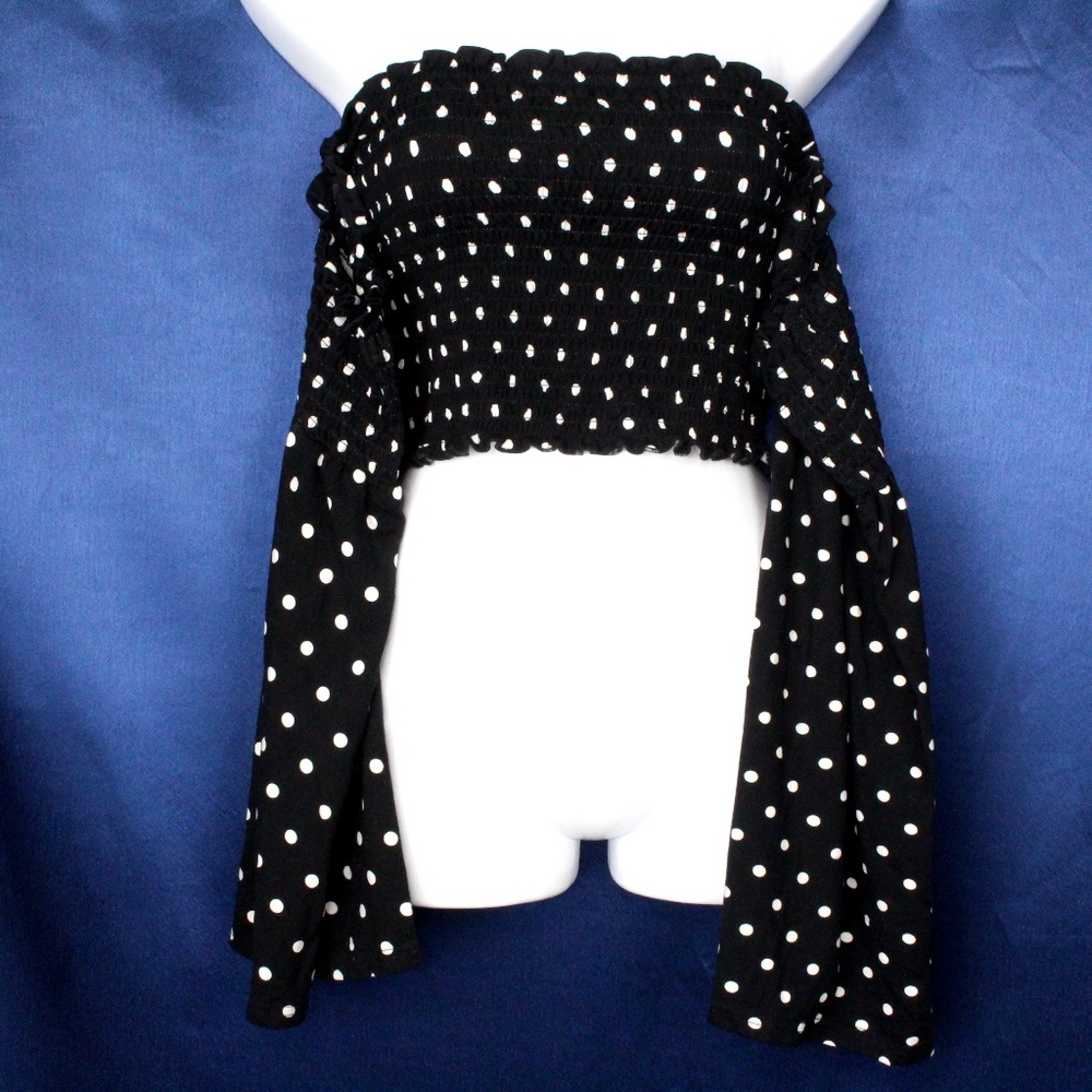 Off The Shoulders Polka Dot Top with Bell Sleeves - Picture 4 of 8
